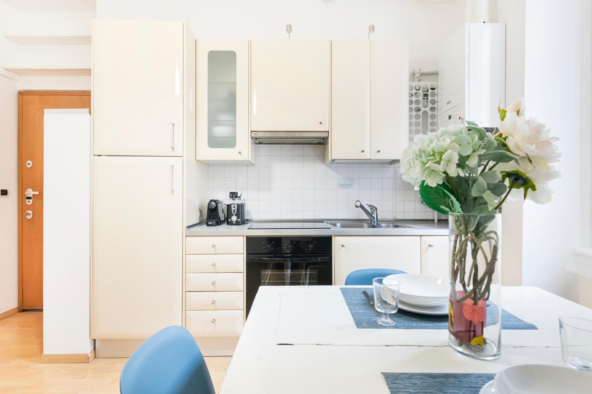 Appartamento Easylife - Rilassati Nel Calore Di Un Confortevole Trilocale Nel Cuore Di Porta Venezia